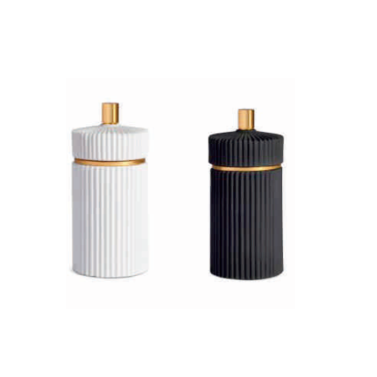 Перечница и солонка Peugeot