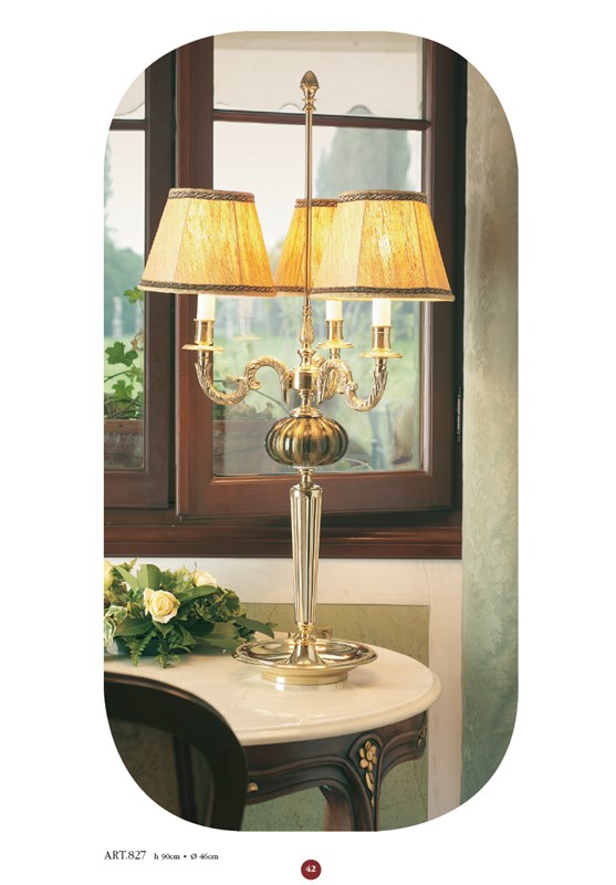 Настольная лампа 827