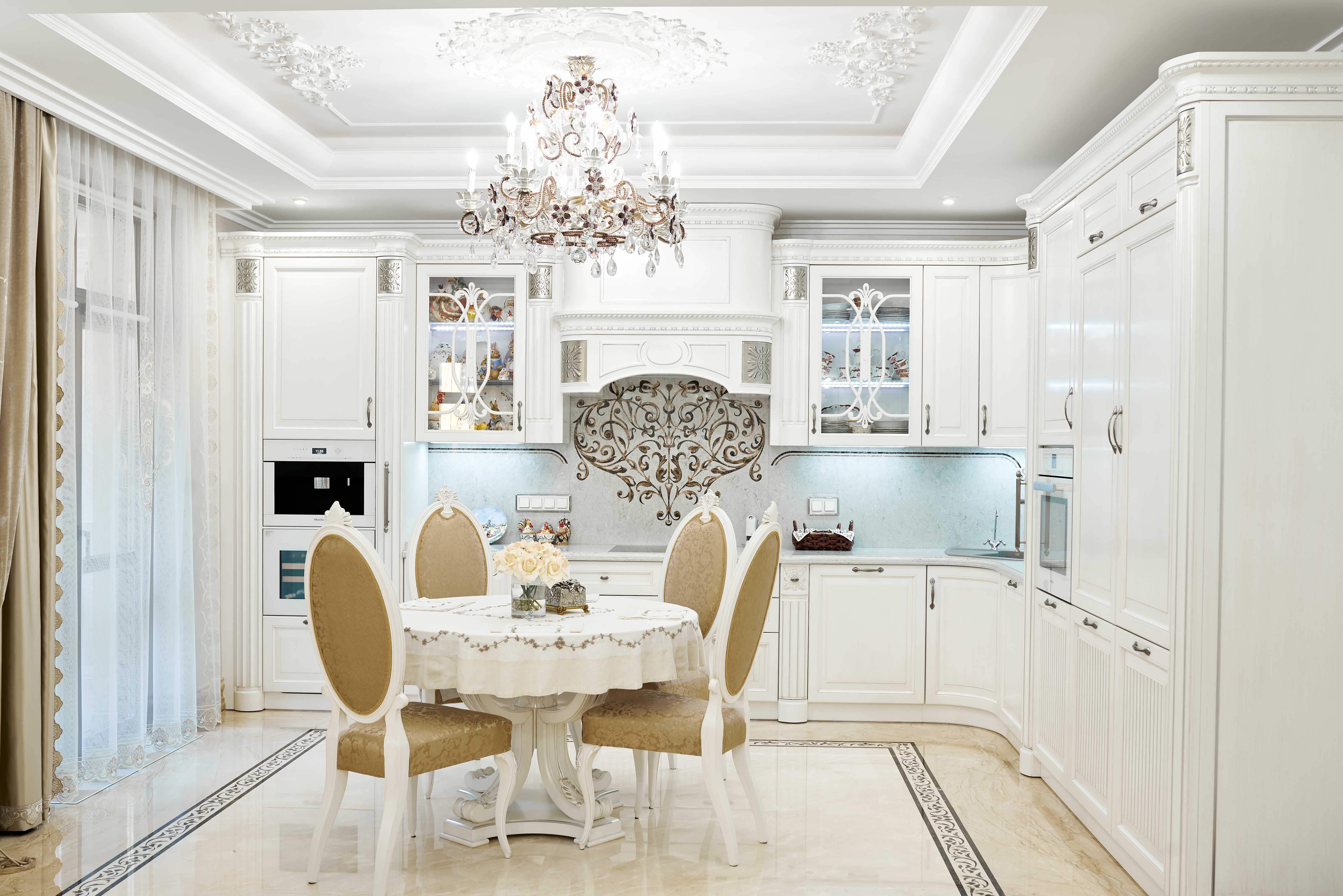 Розкішний класичний інтер'єр