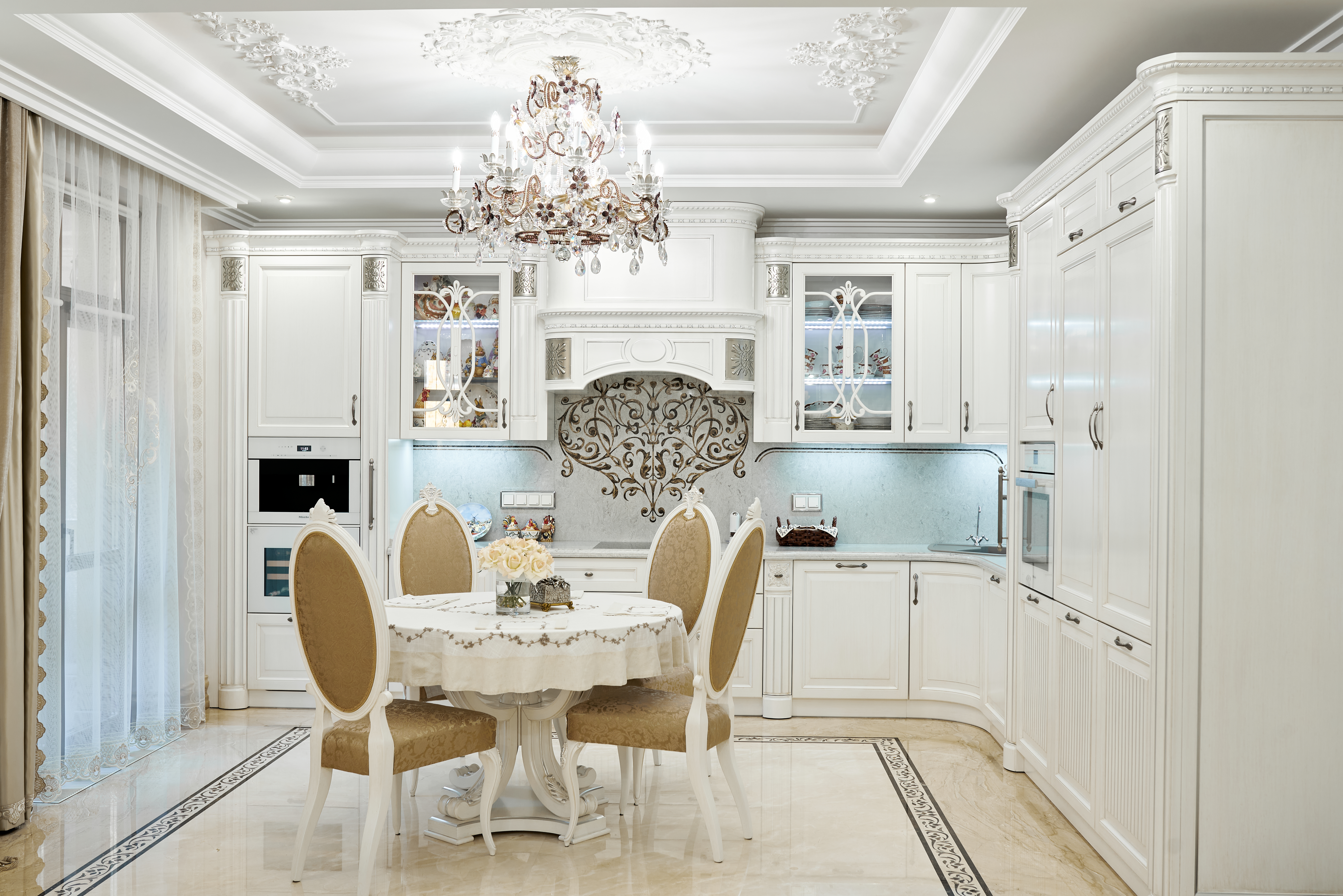 Розкішний класичний інтер'єр
