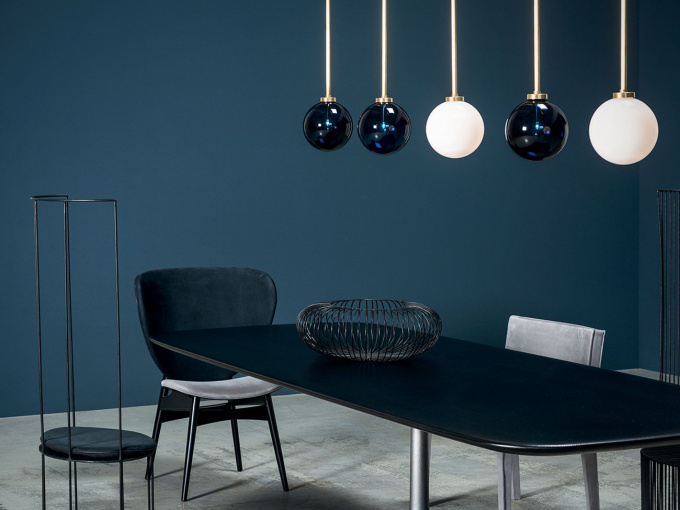 Обеденный стол Bourgeois