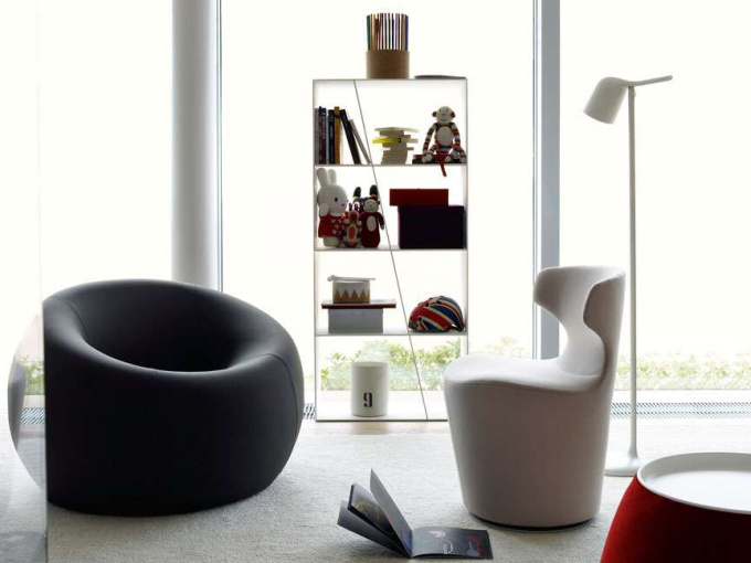 Книжкова шафа Shelf