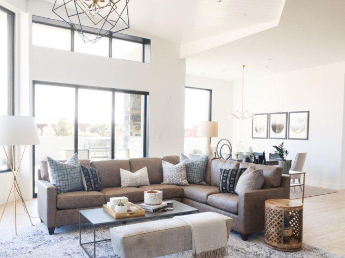 Стельовий світильник Roundout