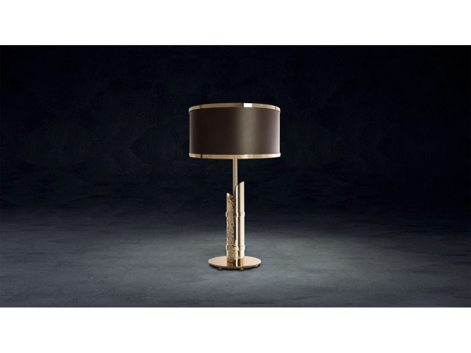 Лампа настільна Triumph