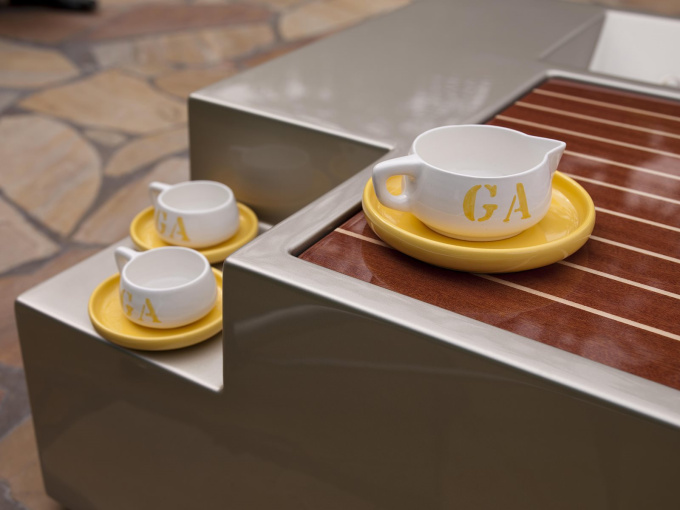 Журнальний столик Roadster