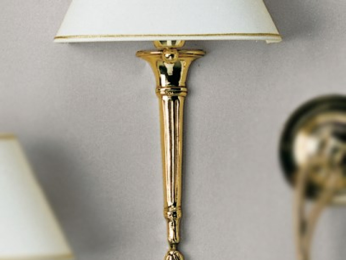 Настенная лампа 323