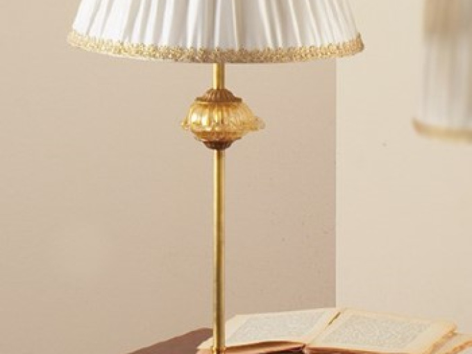 Лампа настільна 586