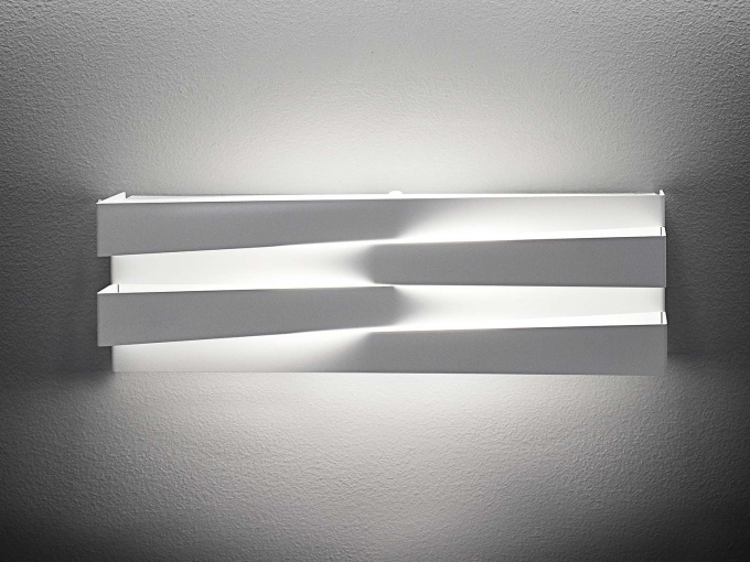 Настенная лампа Cross