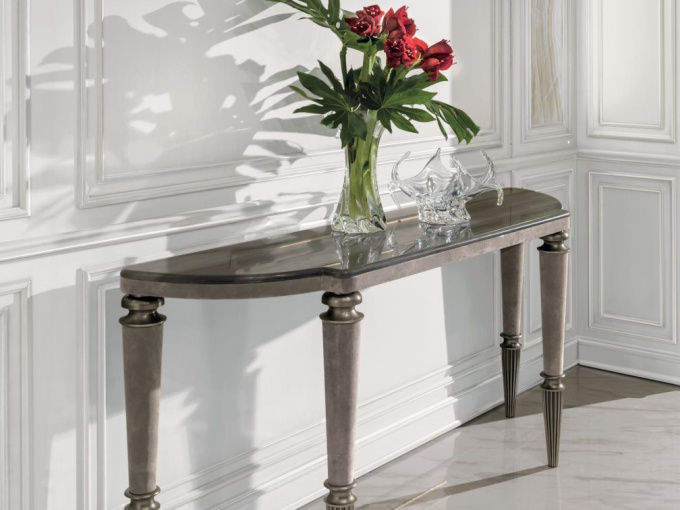 Консоль Laurie