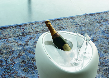 Журнальная стойка Ios