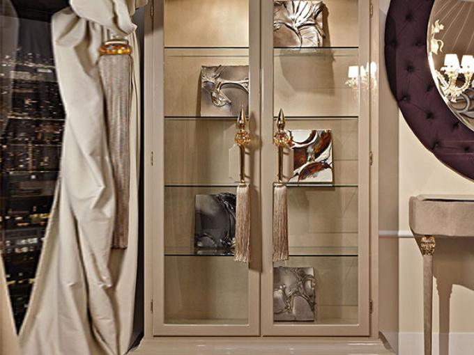 Витрина G1025