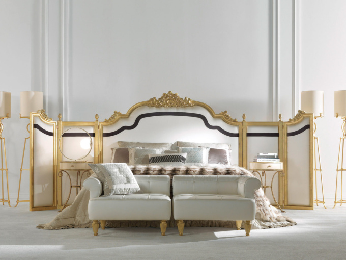 Приліжкова тумба Torchon