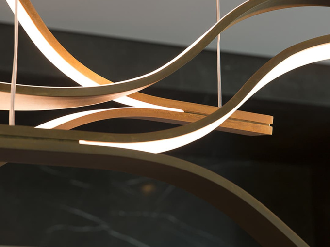 Люстра Tape light