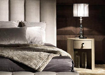 Прикроватный столик Adler Plus