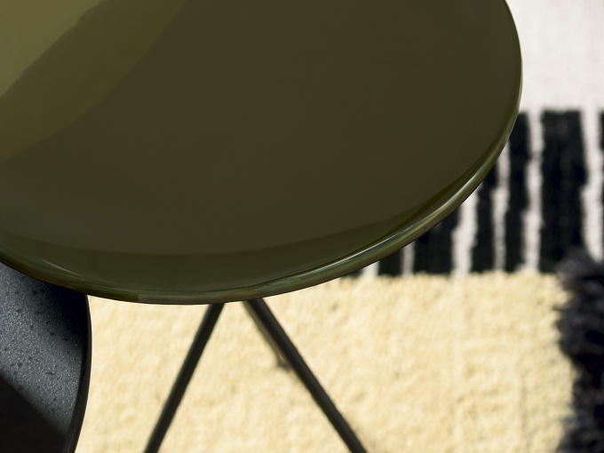 Журнальний столик Liquid