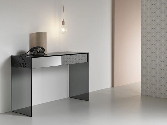 Консоль Gotham