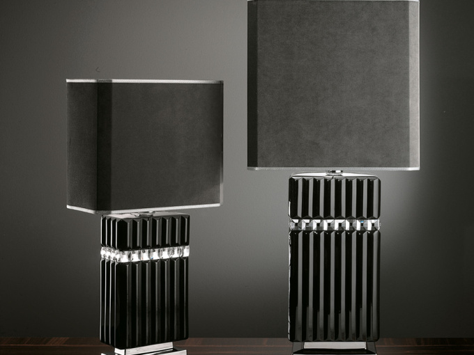 Лампа настольная Lara