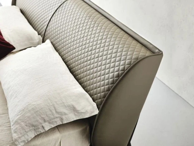 Ліжко Ayrton Bed