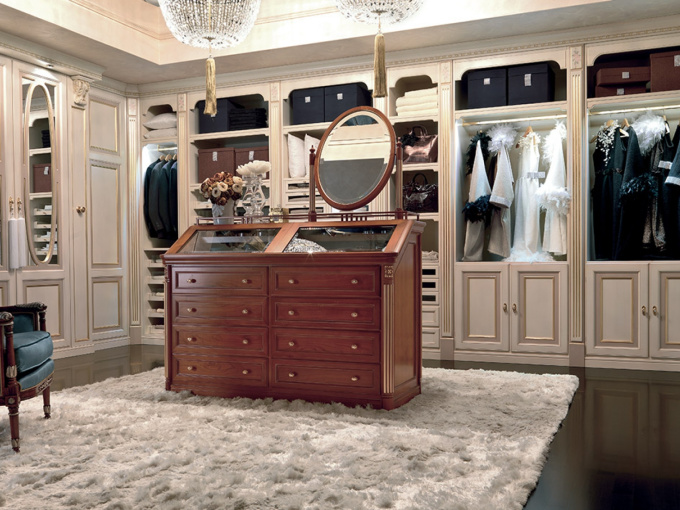 Гардеробна Petersburg