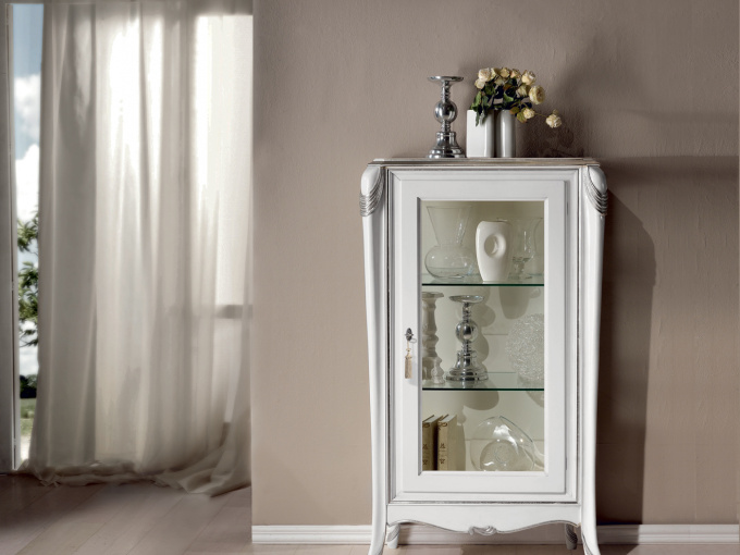 Витрина Clara