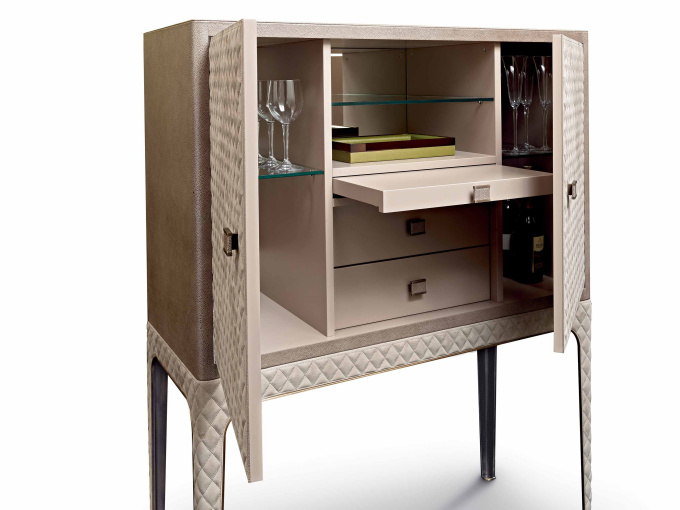 Барна шафа Ciry