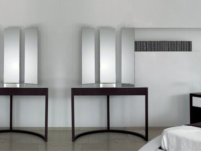 Туалетный столик Megashoin