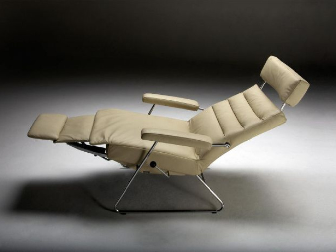 Кресло Adele Recliner