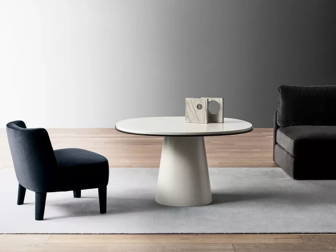 Обеденный стол Owen