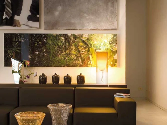 Диван Plastics Tech Fabrics