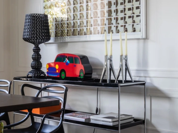 Книжкова шафа Trays