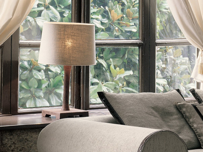 Лампа настільна Lucilla