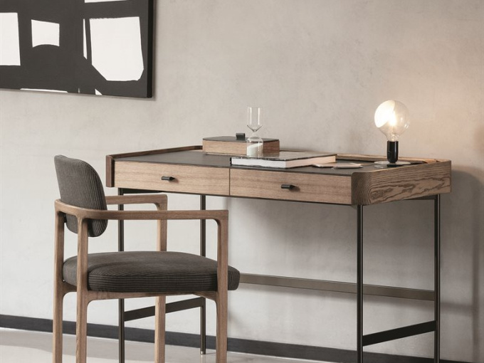 Туалетный столик Dafto