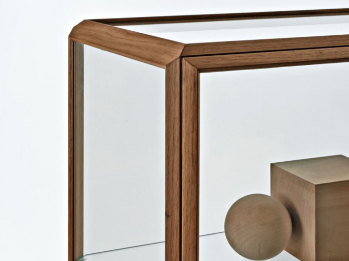 Стеллаж 45°/Vetrina