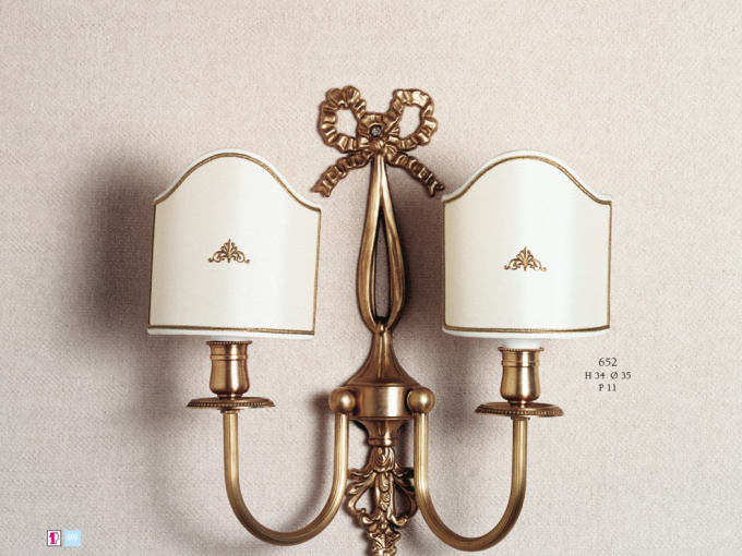 Настенная лампа 652