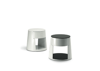 Приліжкова тумба Nigel