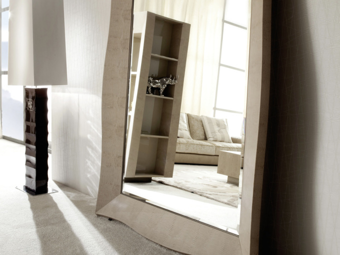 Зеркало Floor