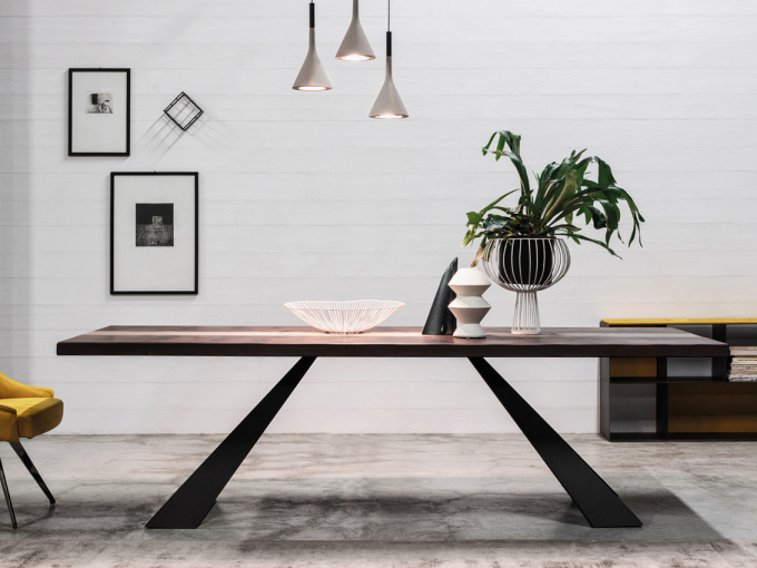 Стол Karma table