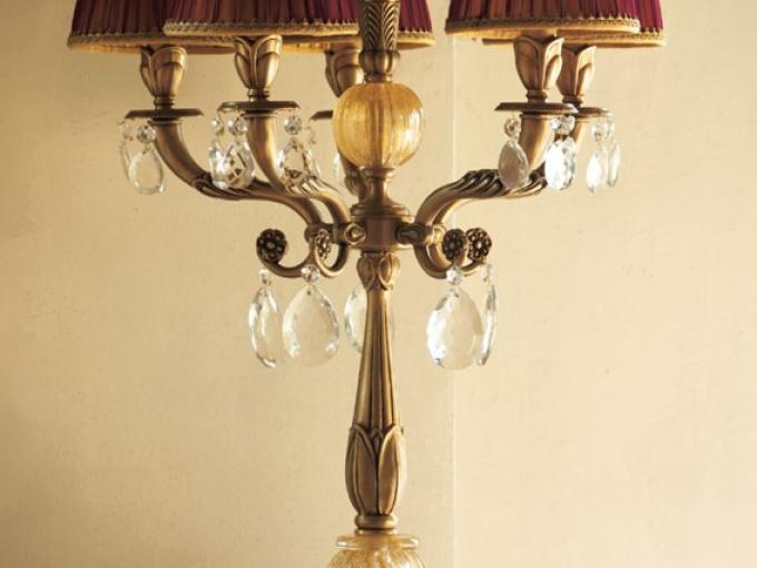 Настольная лампа 931