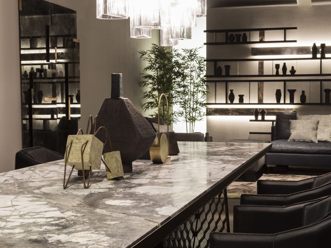 Стол Stealth table