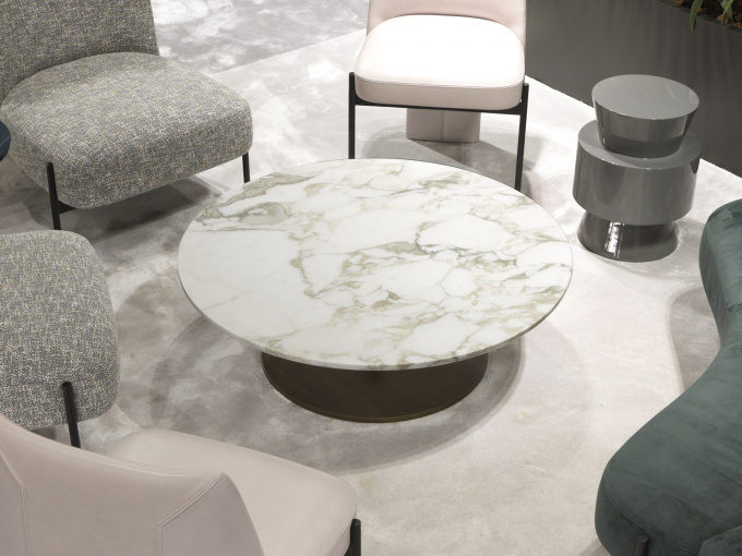 Журналний столик Stiletto