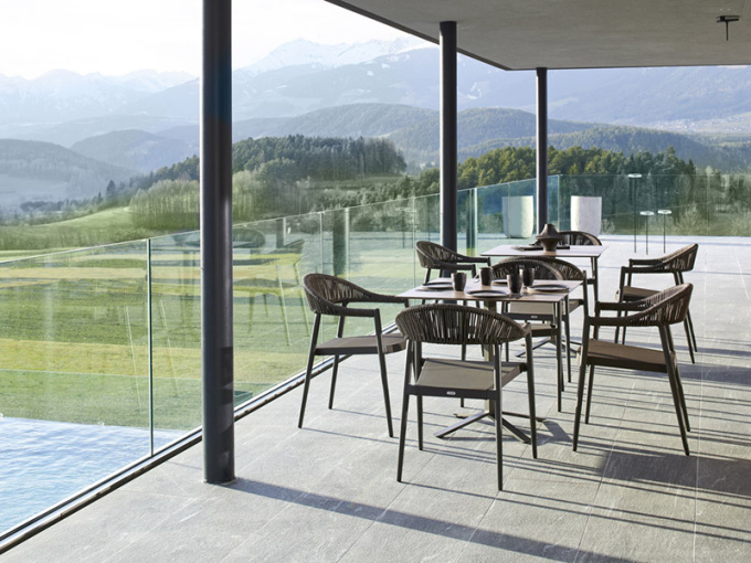 Журнальний столик Blade