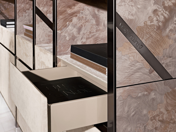 Книжкова полиця Gaynor