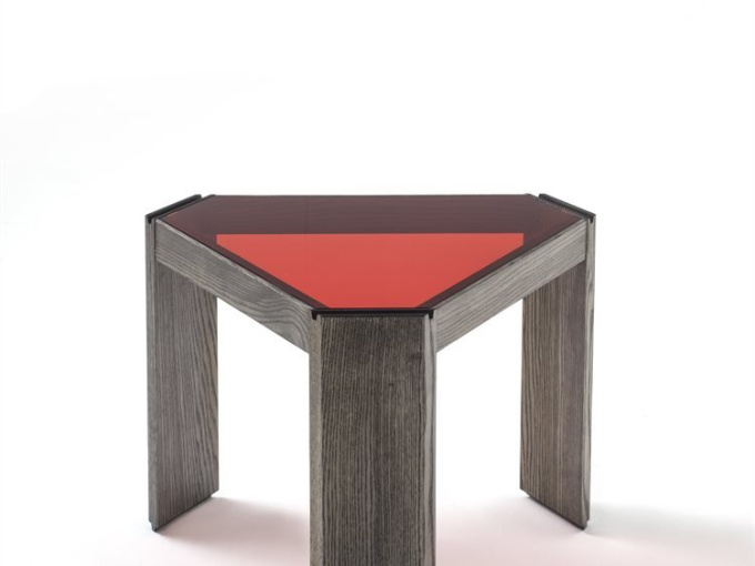 Журнальный столик Tony