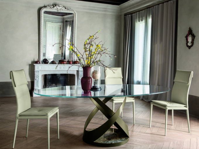 Стол обеденный Capri