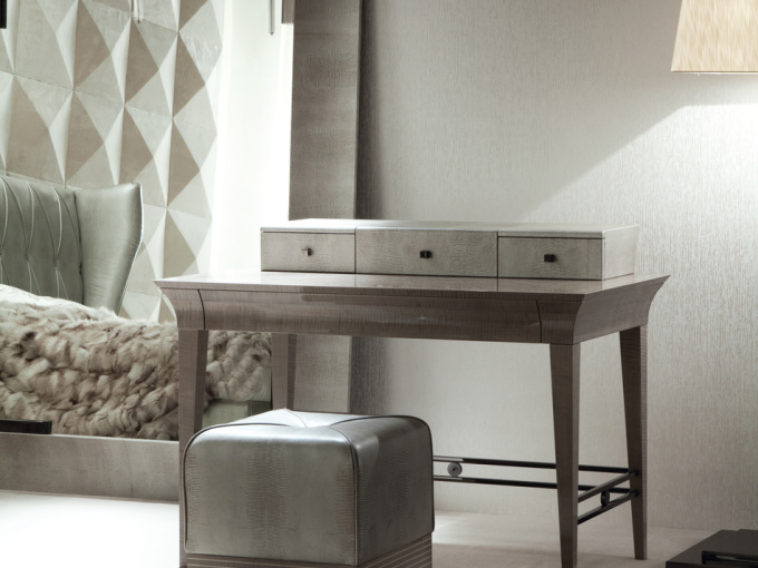 Зеркало Floor