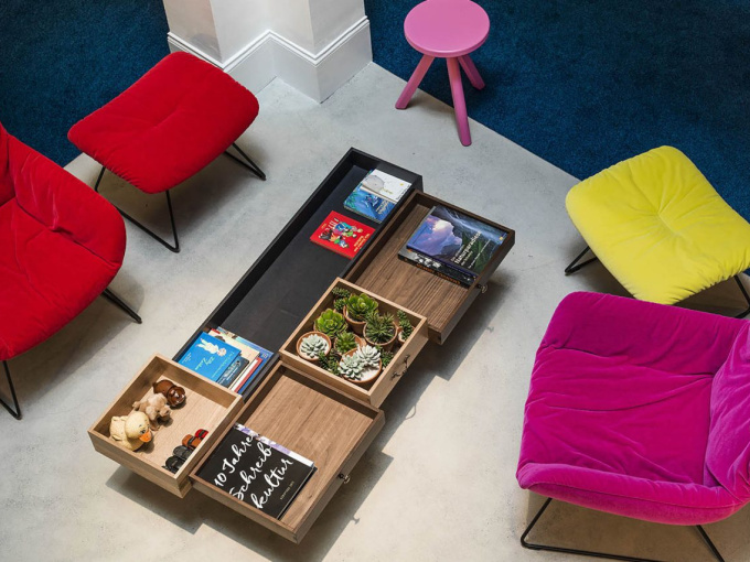 Журнальний столик The Dreamers