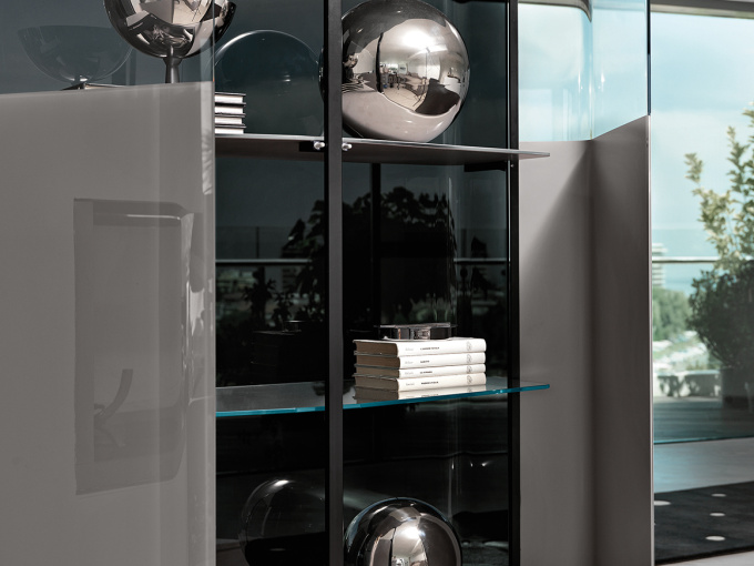 Витрина Plié