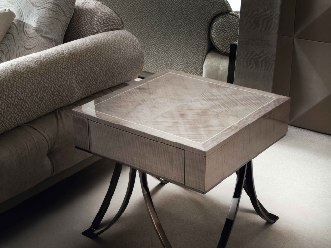 Журнальный столик 680/44