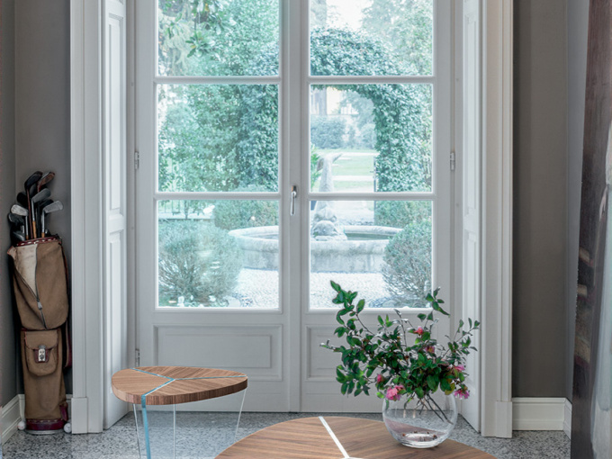 Журнальный столик Aida