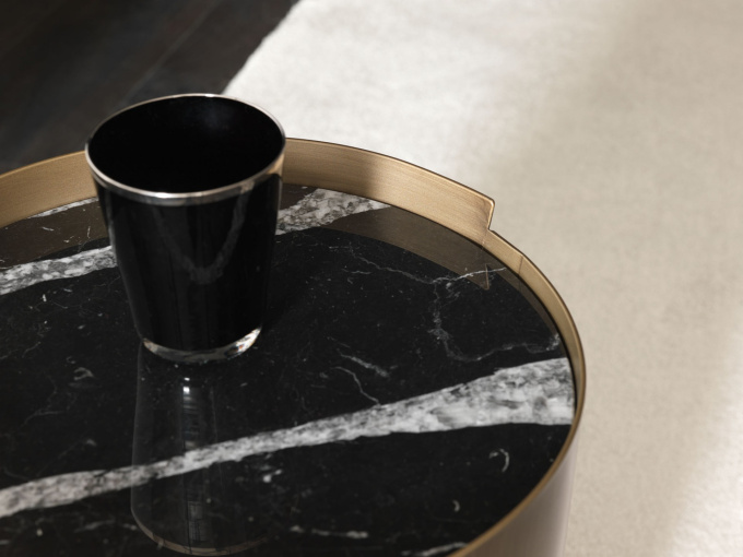 Столик  Antares